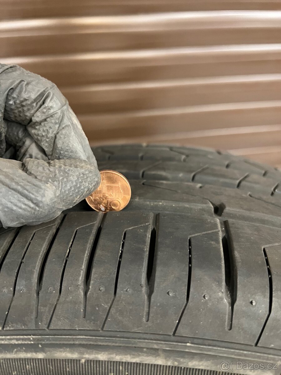 Letní pneu Hankook 235/55 R18 - 6