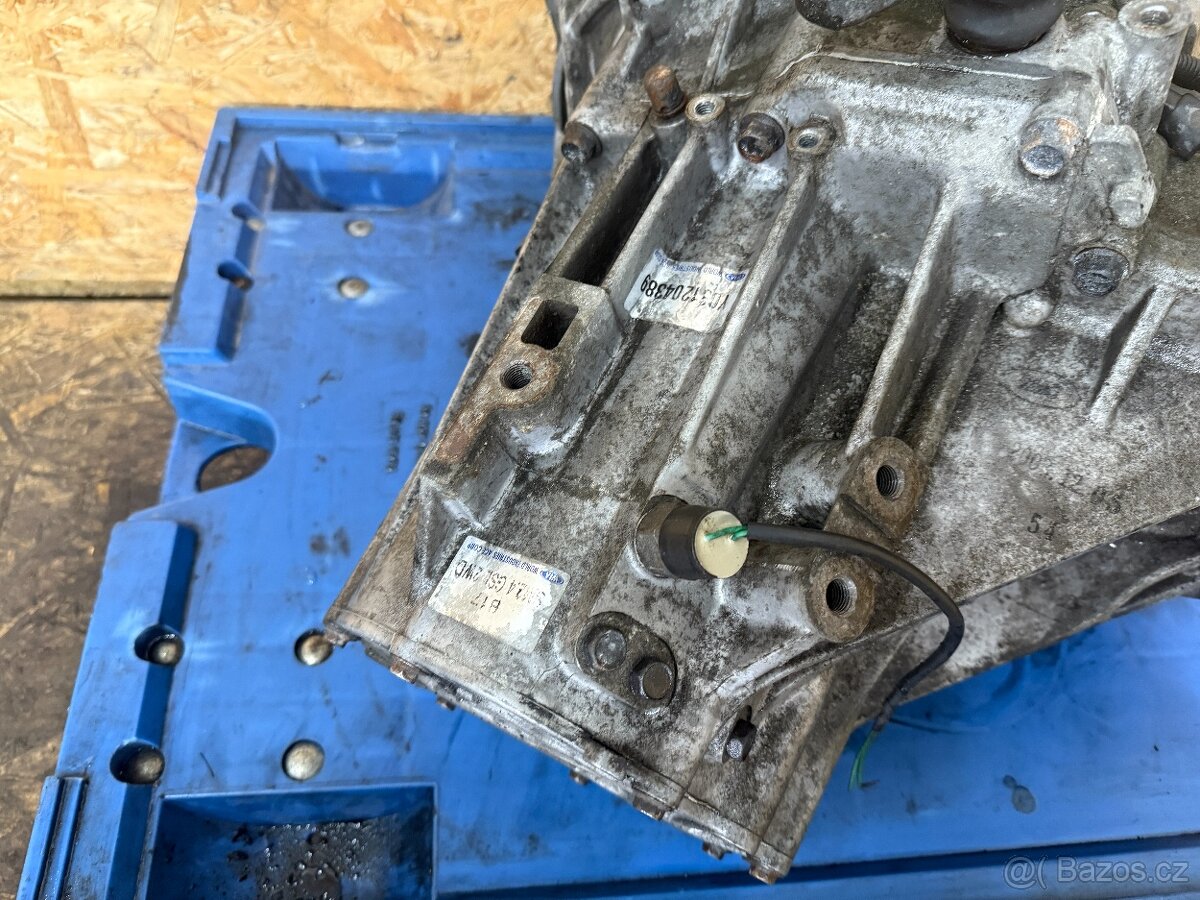 MANUÁLNÍ PŘEVODOVKA 2.4 DOHC 107KW 4X2 SM 2.4 GSL B17 - 6