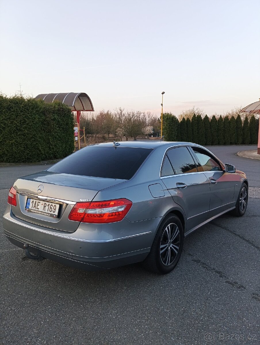 Mercedes-Benz E220CDI 125KW - 6
