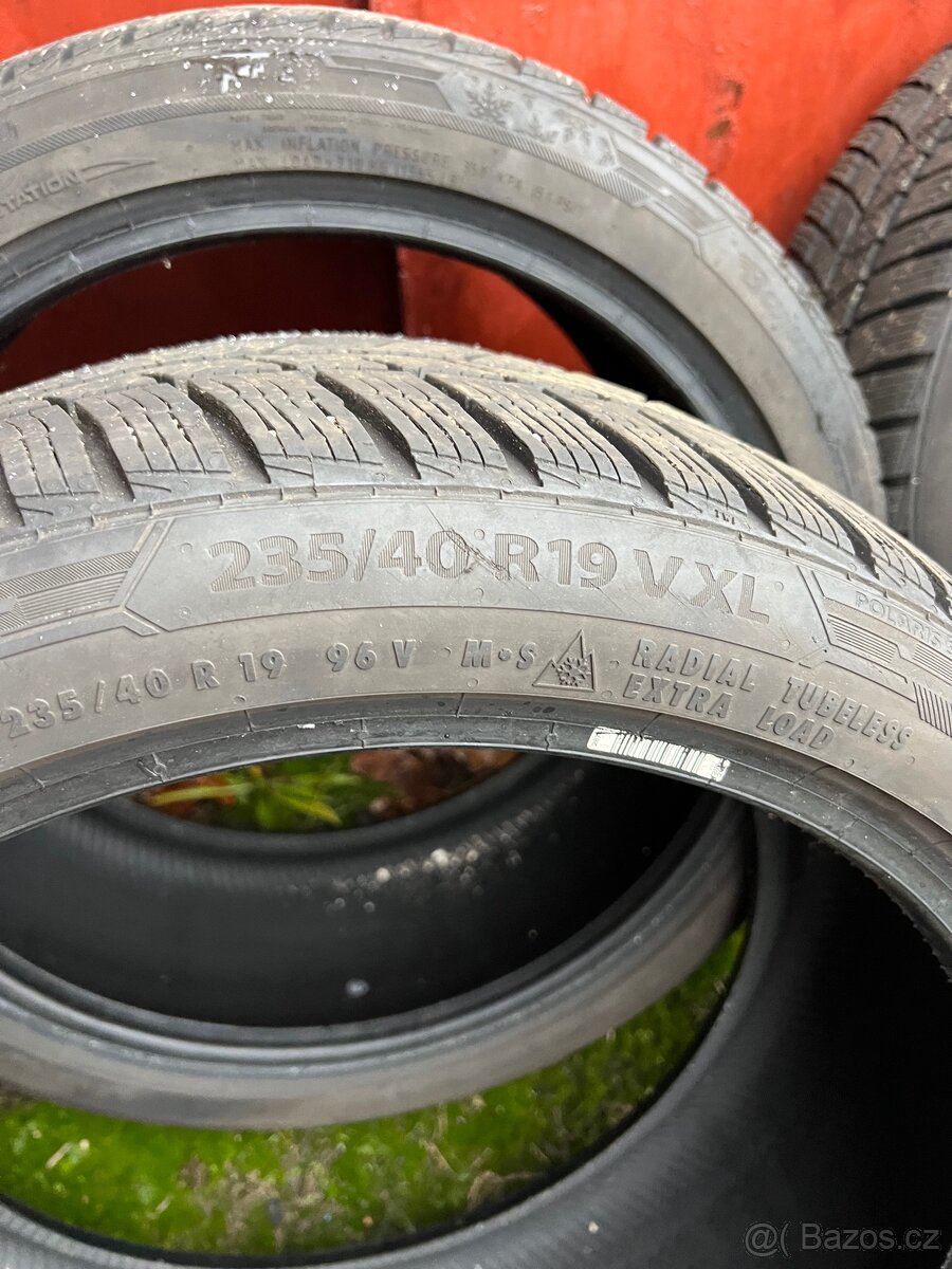 Zimní pneu 235/40/19 - 6