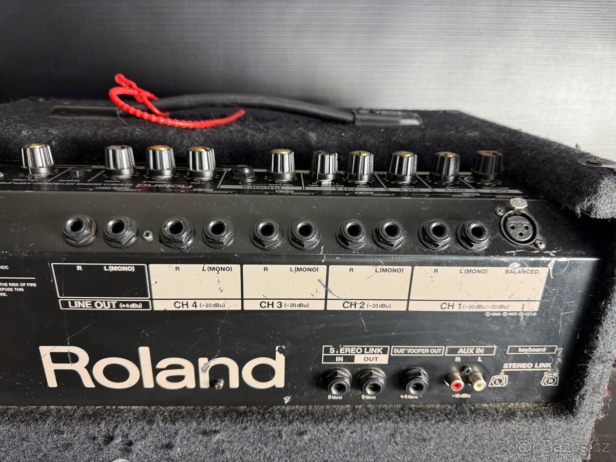 Roland KC-350 klávesové kombo - 6