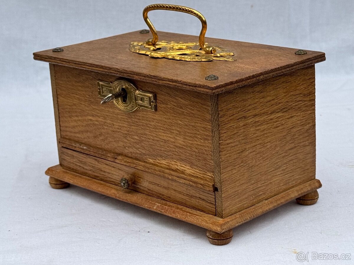 Secesní dřevěná šperkovnice Mosazné kování - 6