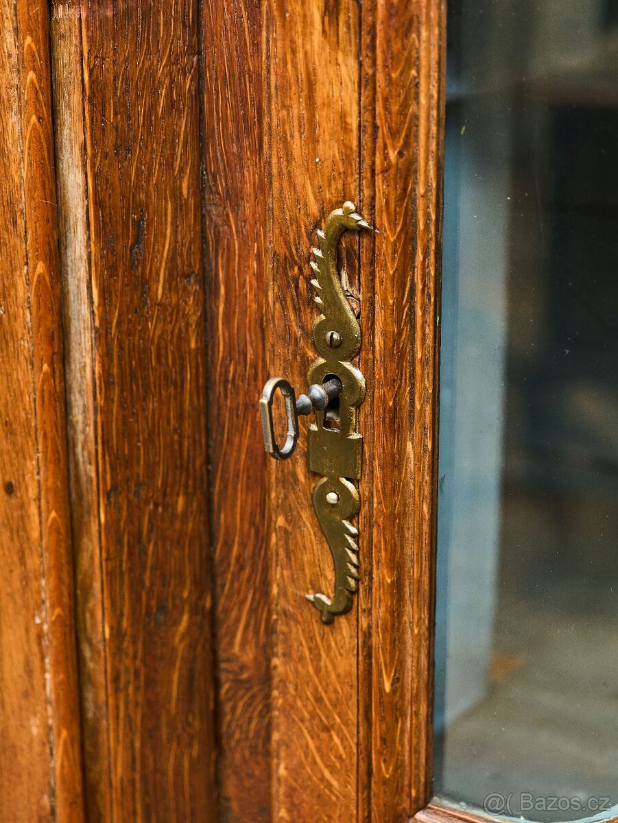 Vyřezávaná lutyšská dubová knihovna z 19. století - 6