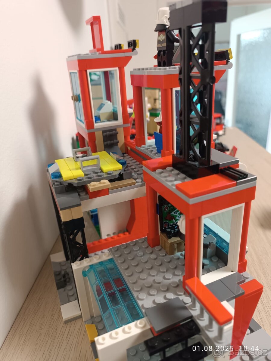 Lego - hasičská stanice - 6