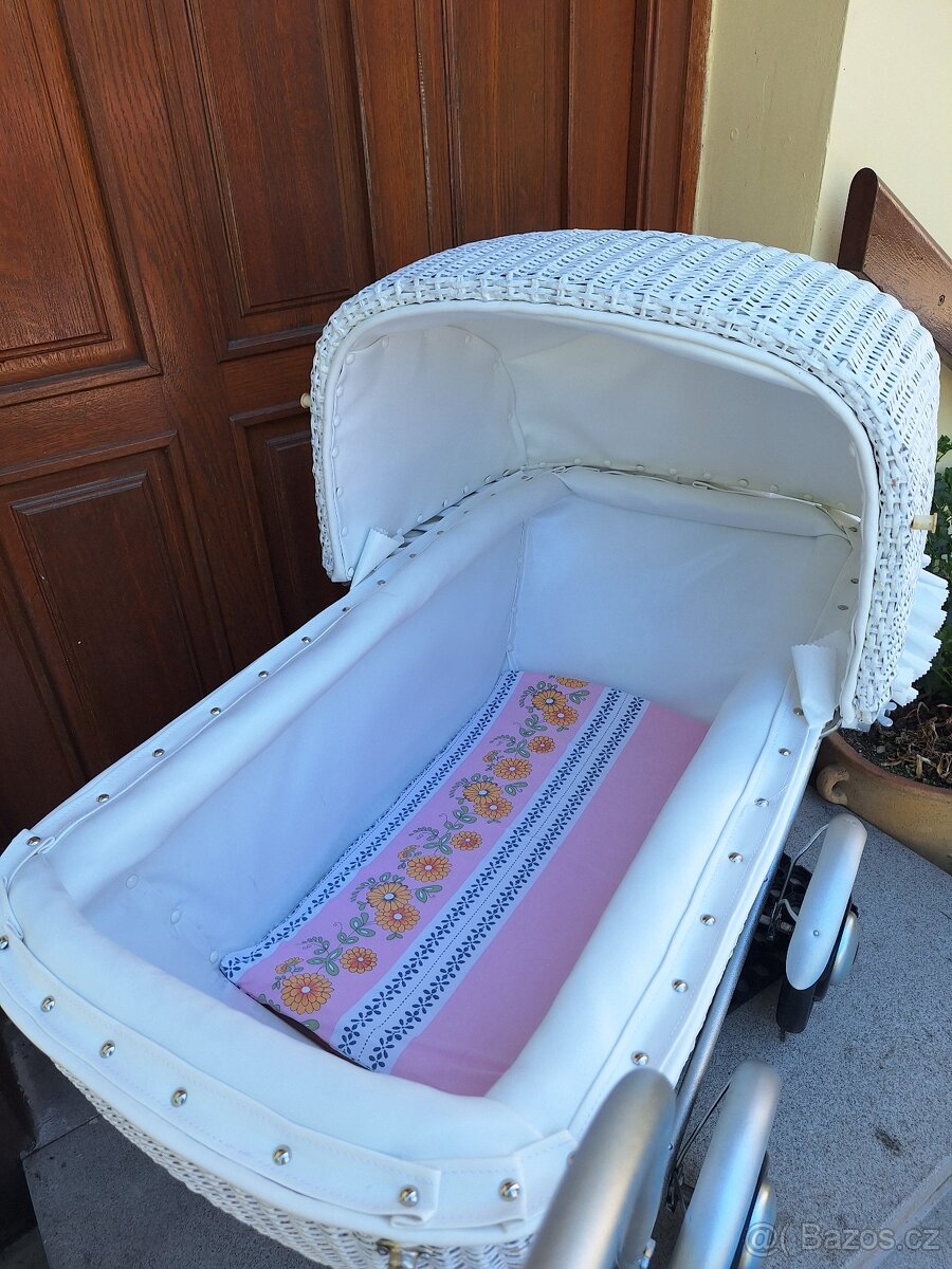 RETRO KOČÁREK LIBERTA ŠESTIPÉRÁK KOŠATINA - 6