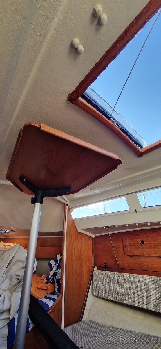 kajutová plachetnice Friendship 22 (ploutvokýl) - 6