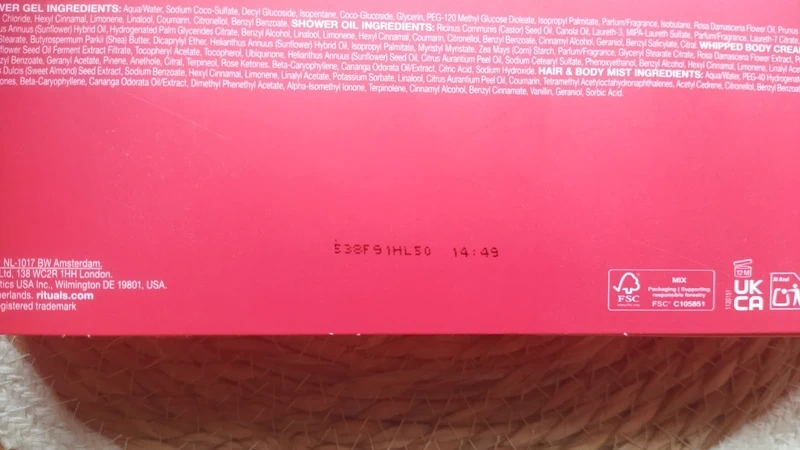 Nová sada od Rituals set small červená - 6