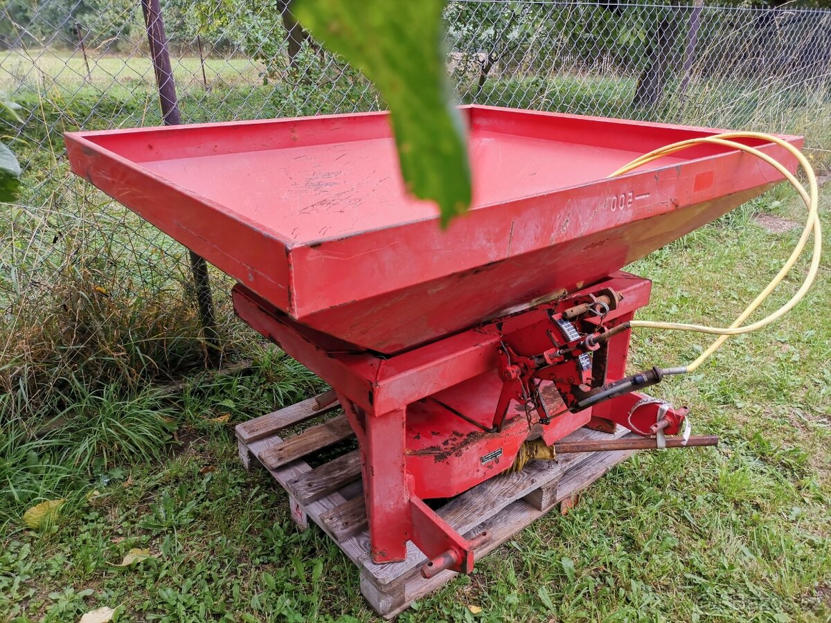 Rozmetadlo průmyslových hnojiv - 6