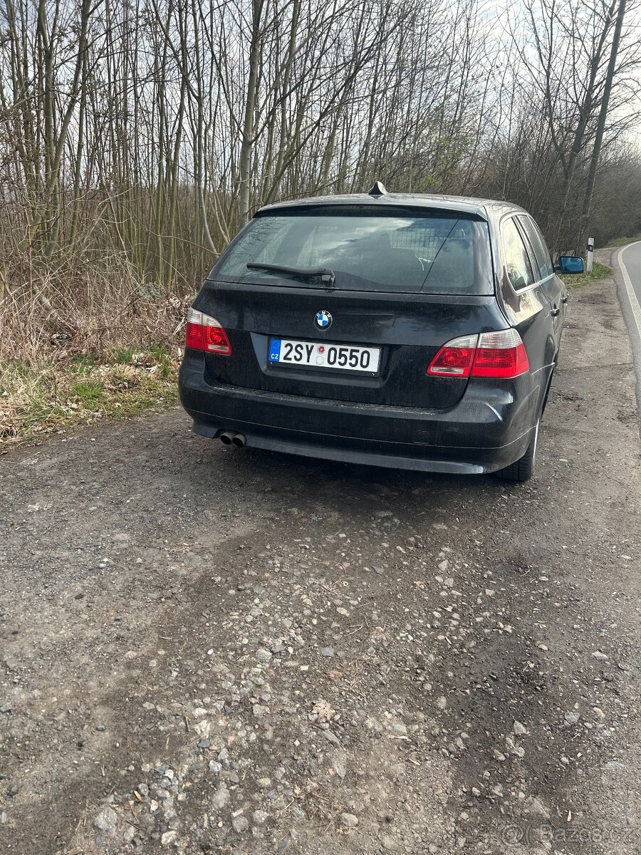 Prodám BMW E-61 2,5 D r.v. 2006 - 6