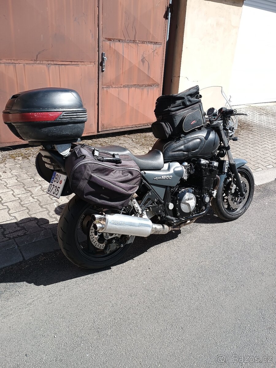 Yamaha XJR 1200 - 6