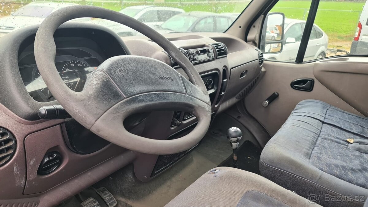 Opel Movano 2,5 TD 94 kw..11/2000 - 6