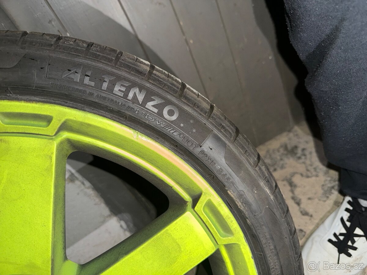 Alu kola Ford R18 - 6