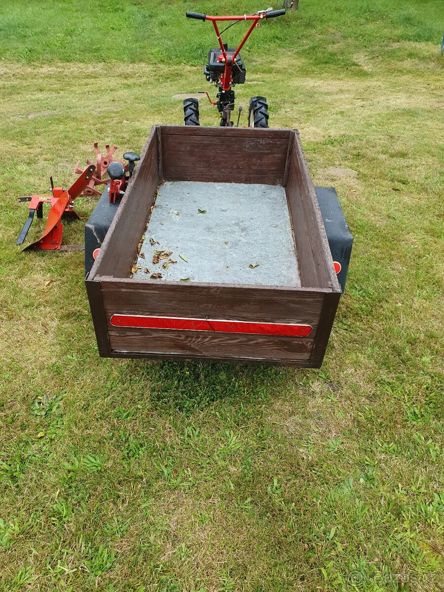 Prodám krásný český malotraktor Vari, málo používaný - 6