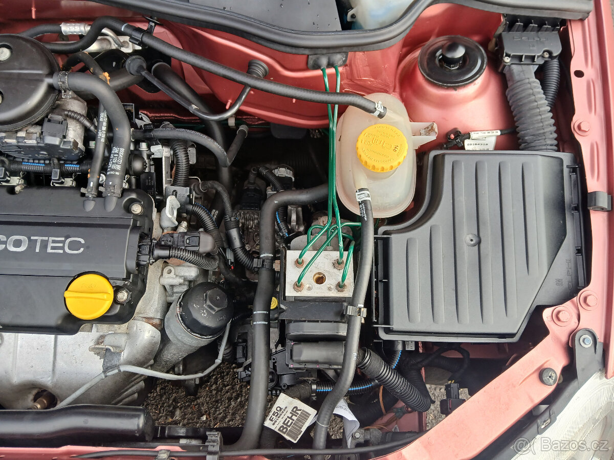 Opel Corsa 1.2i Automat Jen 94.000 Km - 6