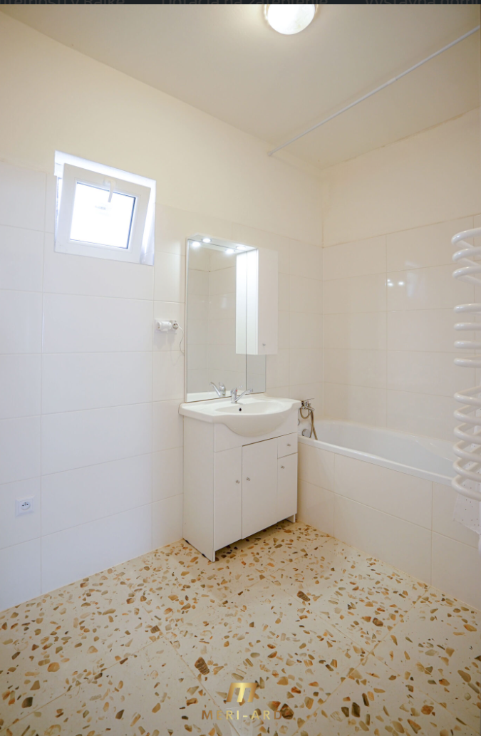 Kompletně zrekonstruovaný rodinný dům se zahradou- Maďarsko - 6