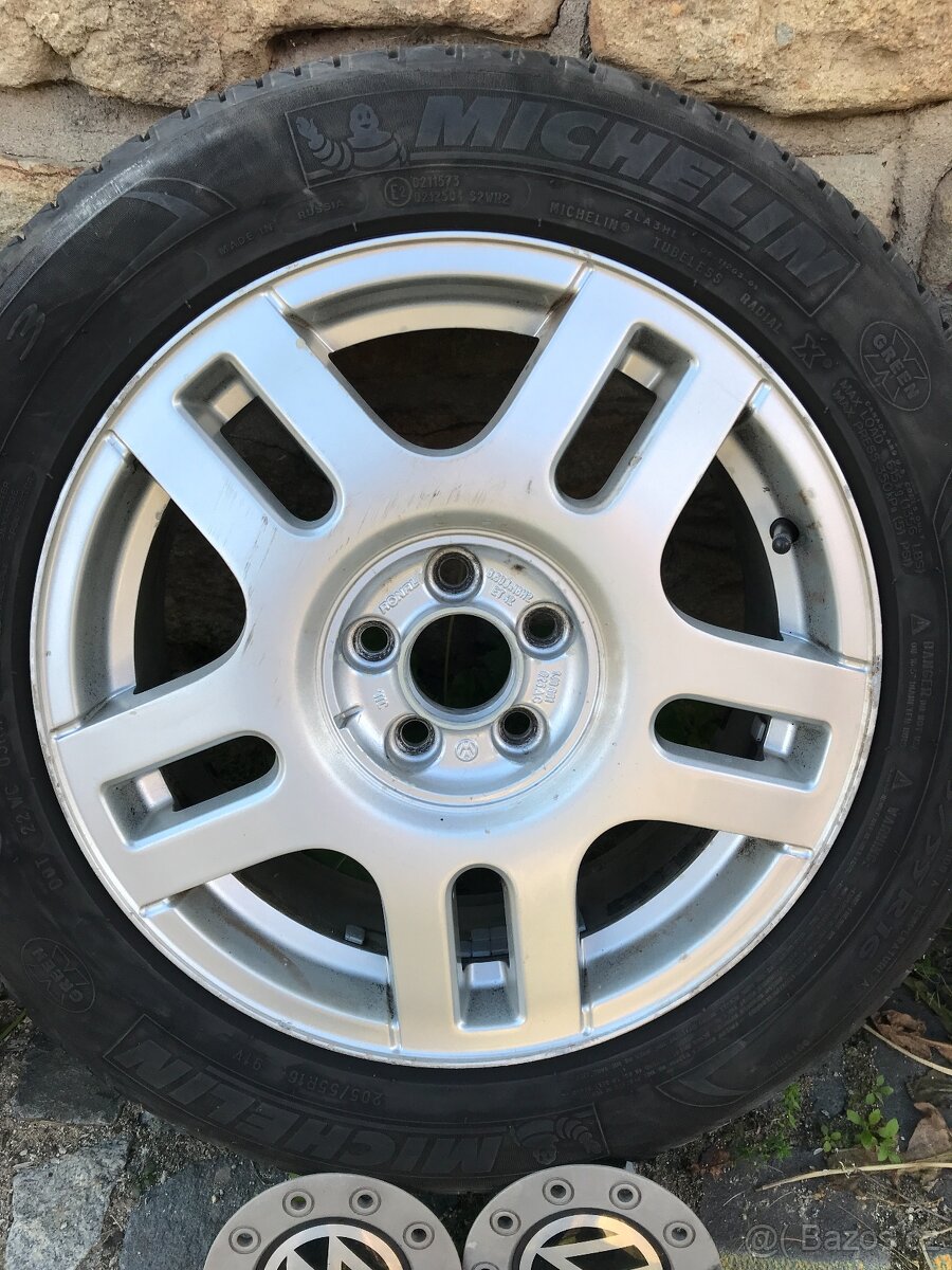 Litá kola 16´ používaná na Golf 4 IV, označení VW 6.50Jx16H2 - 6