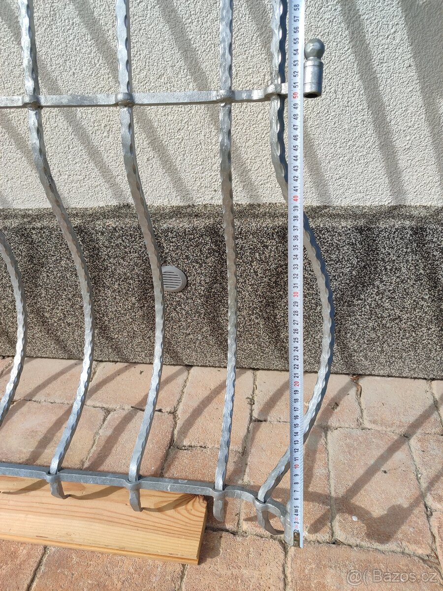 Zábradlí balkonu, francouzkého okna - 6