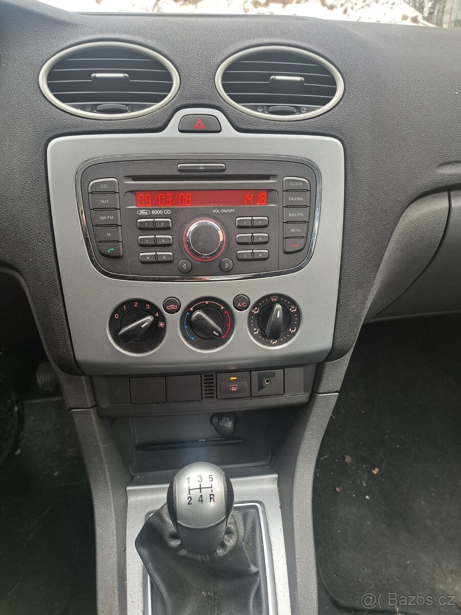 Ford Focus 1.8 tdci 85 kw combi - 6