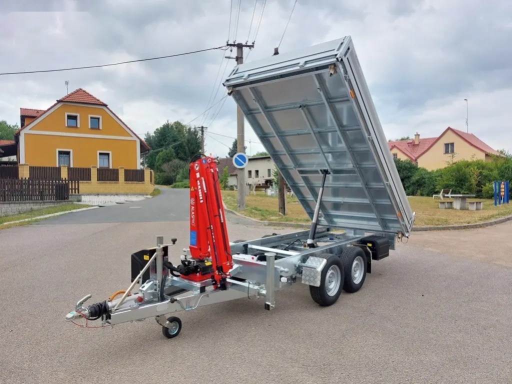 Třístranný sklápěč s rukou - 6