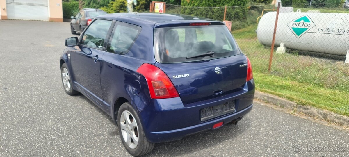 Suzuki Swift 1,3i r.v.2005 - 6