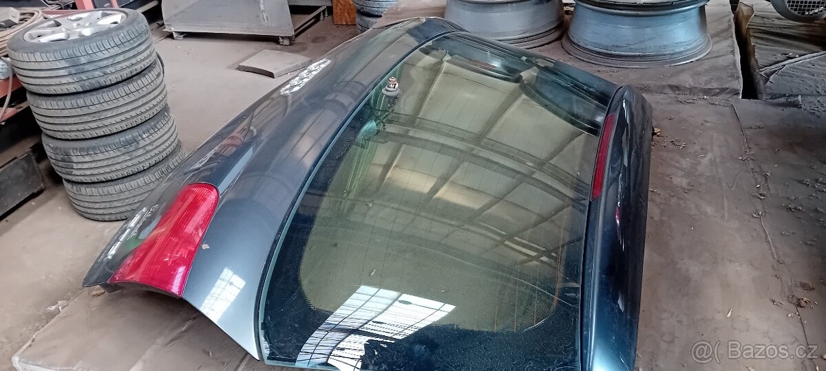 Audi A4 B7 kufr - 6