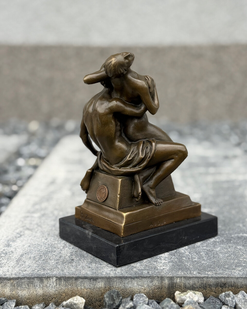 Erotická bronzová socha Obnažený milenecký pár smyslný dekor - 6