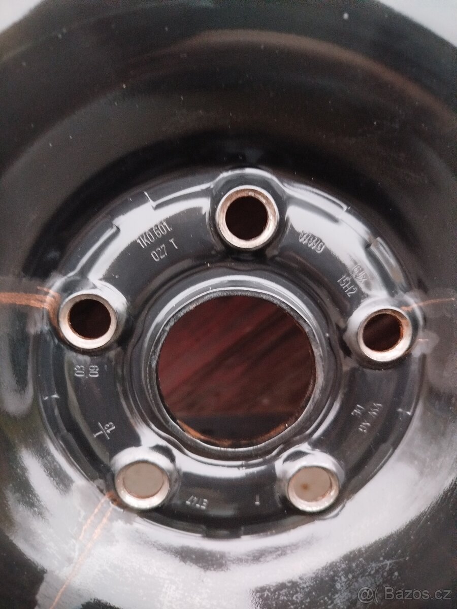 Plechové disky s letními pneu. 195/55/15 - 6