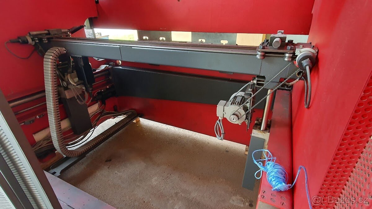 HOL 80/2500 / ohraňovací lis CNC - 6