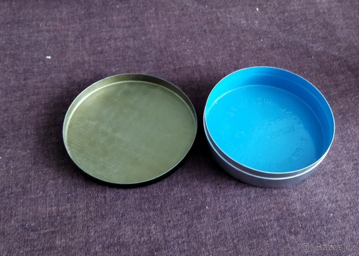 různé staré plechovky - 6