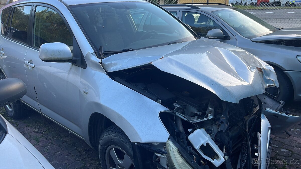 Toyota Raw 4 2,0 benzin - 6