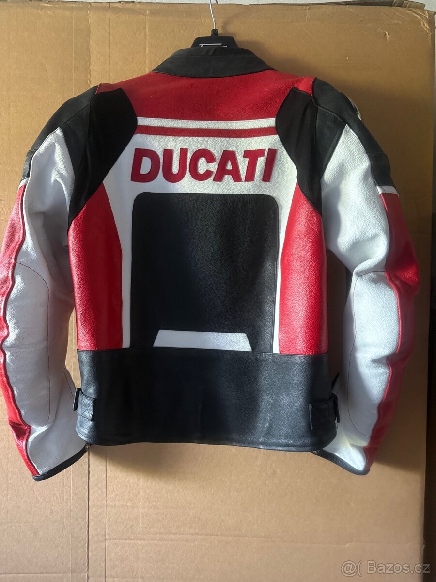 Ducaty oblečení a boty - 6