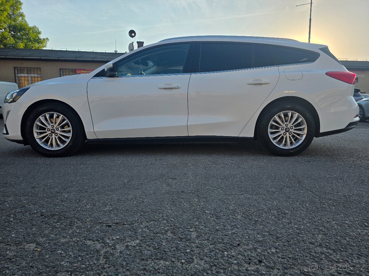 Ford Focus combi 1.5 TDCi Cool&Connect 120PS ,odpč DPh - 6