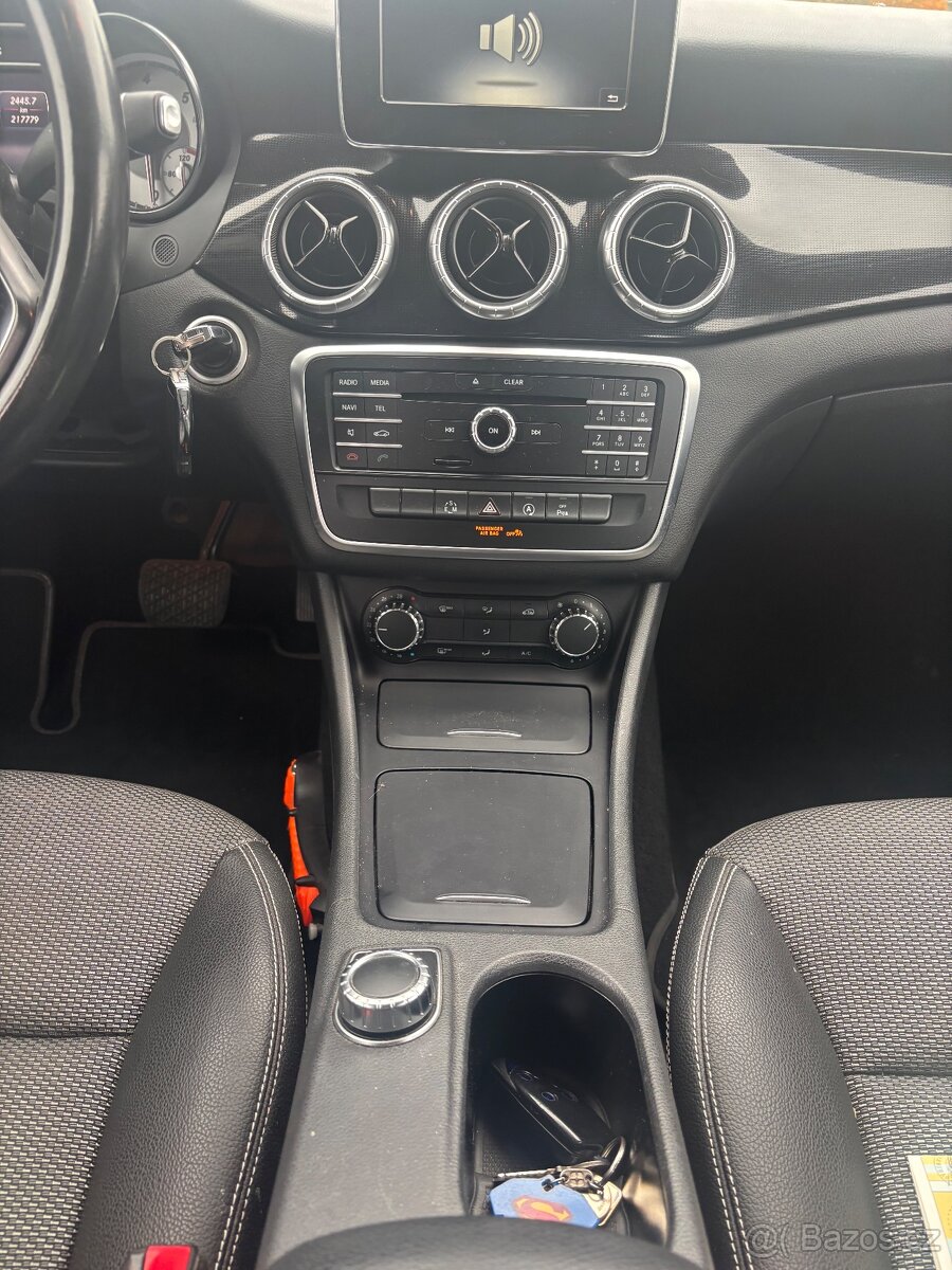 Mercedes-Benz CLA 200 DCI - 6