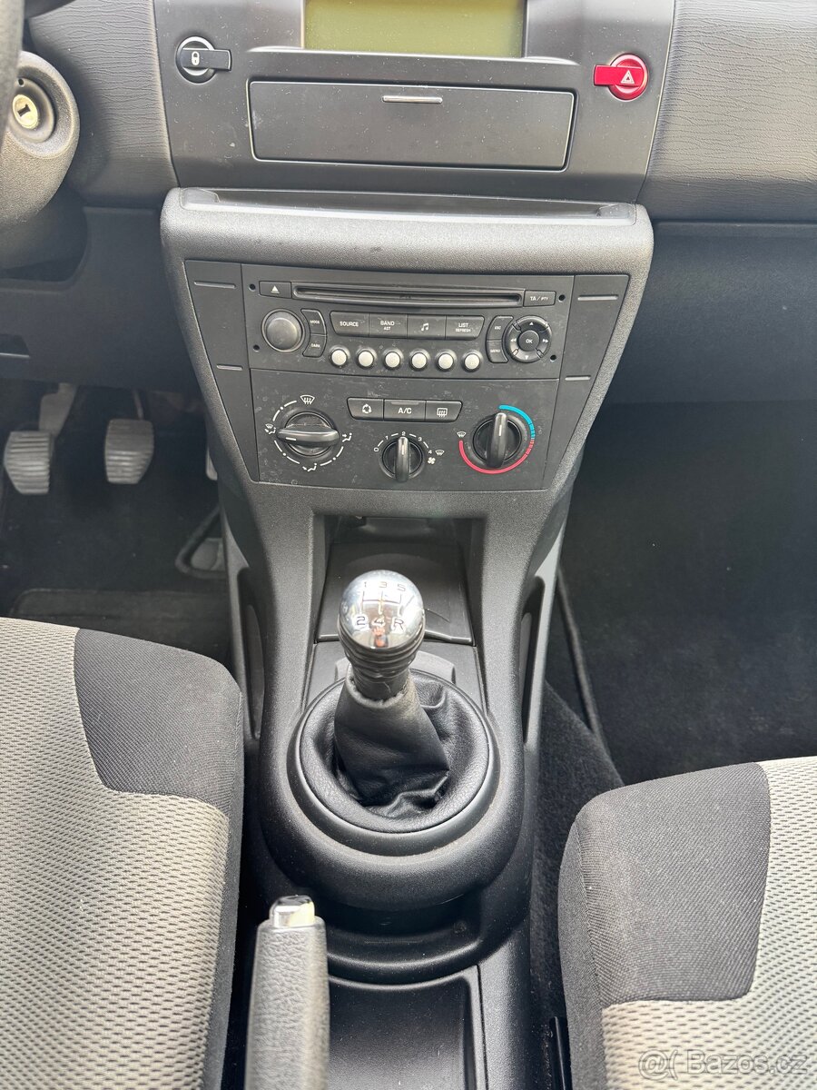 Citroen C4 1.4i - 6