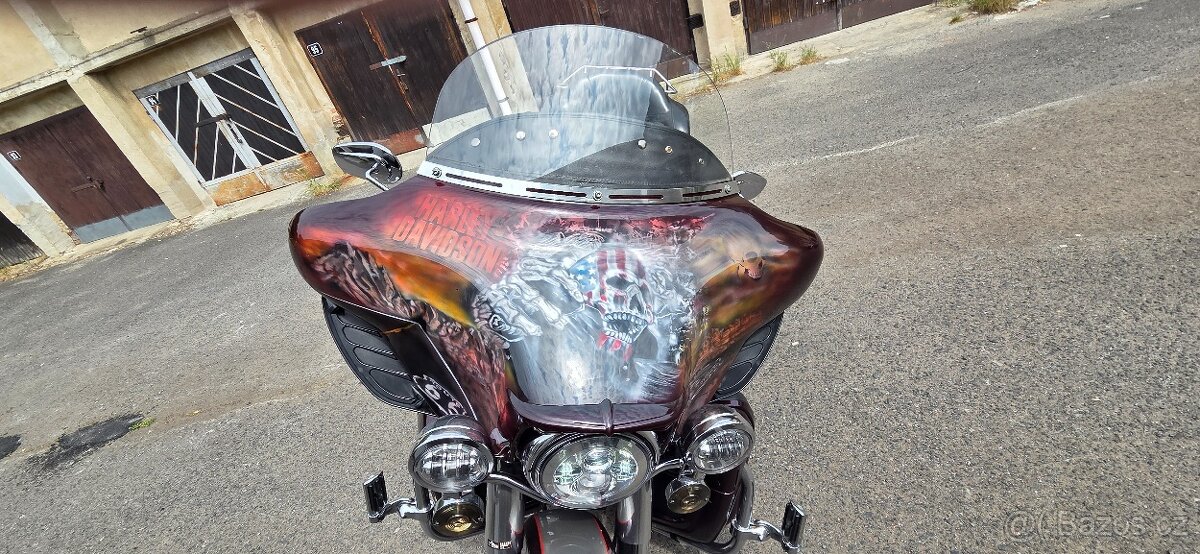 Harley-Davidson FLHTCU Electra Glide Classic - 6