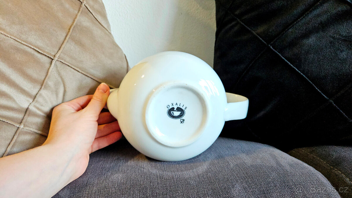 Porcelánová konvička Oxalis s nerezovým víčkem bílá - 6