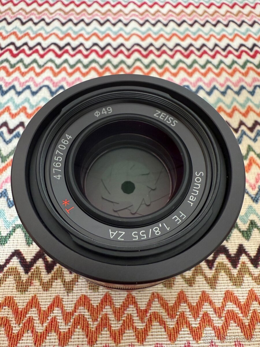 SONY Zeiss FE 55mm F/1.8 ZA T objektiv v bezvadném stavu - 6