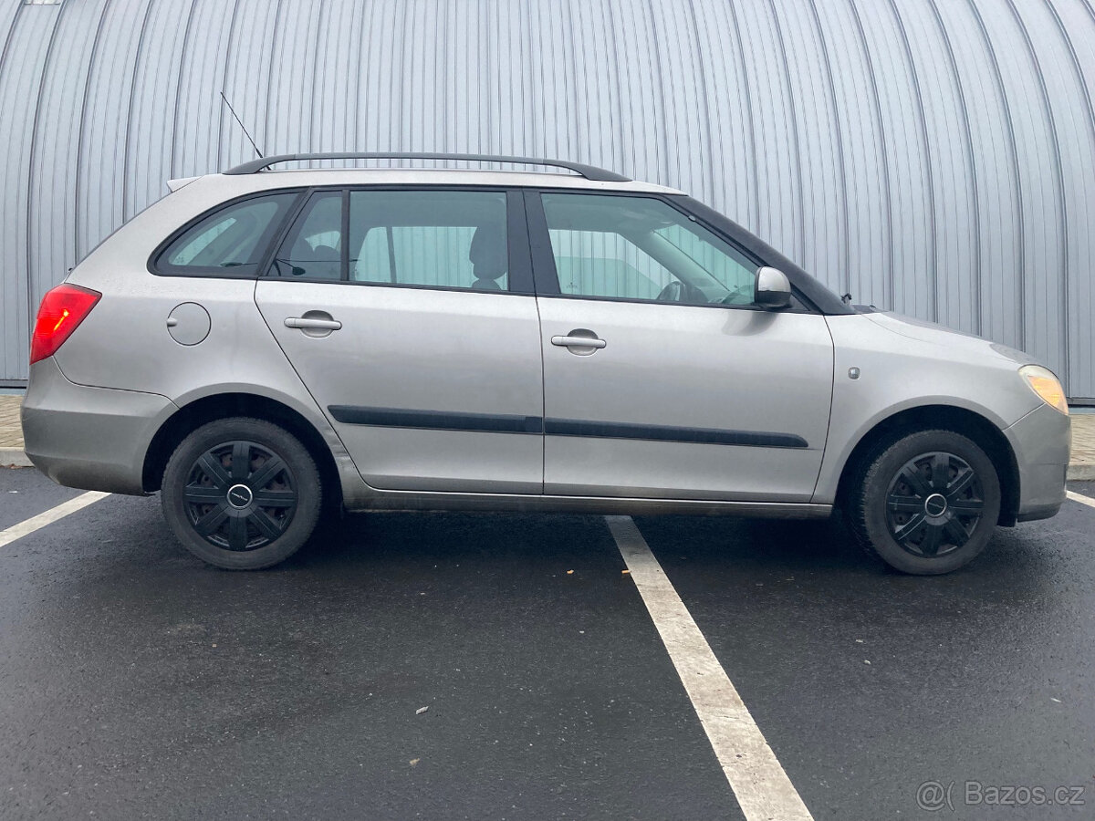 Škoda Fabia 2 combi, 2009, 1.4 16v, Nová TK - 6