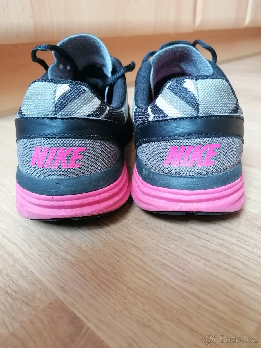 Botasky NIKE v. 38 - 6