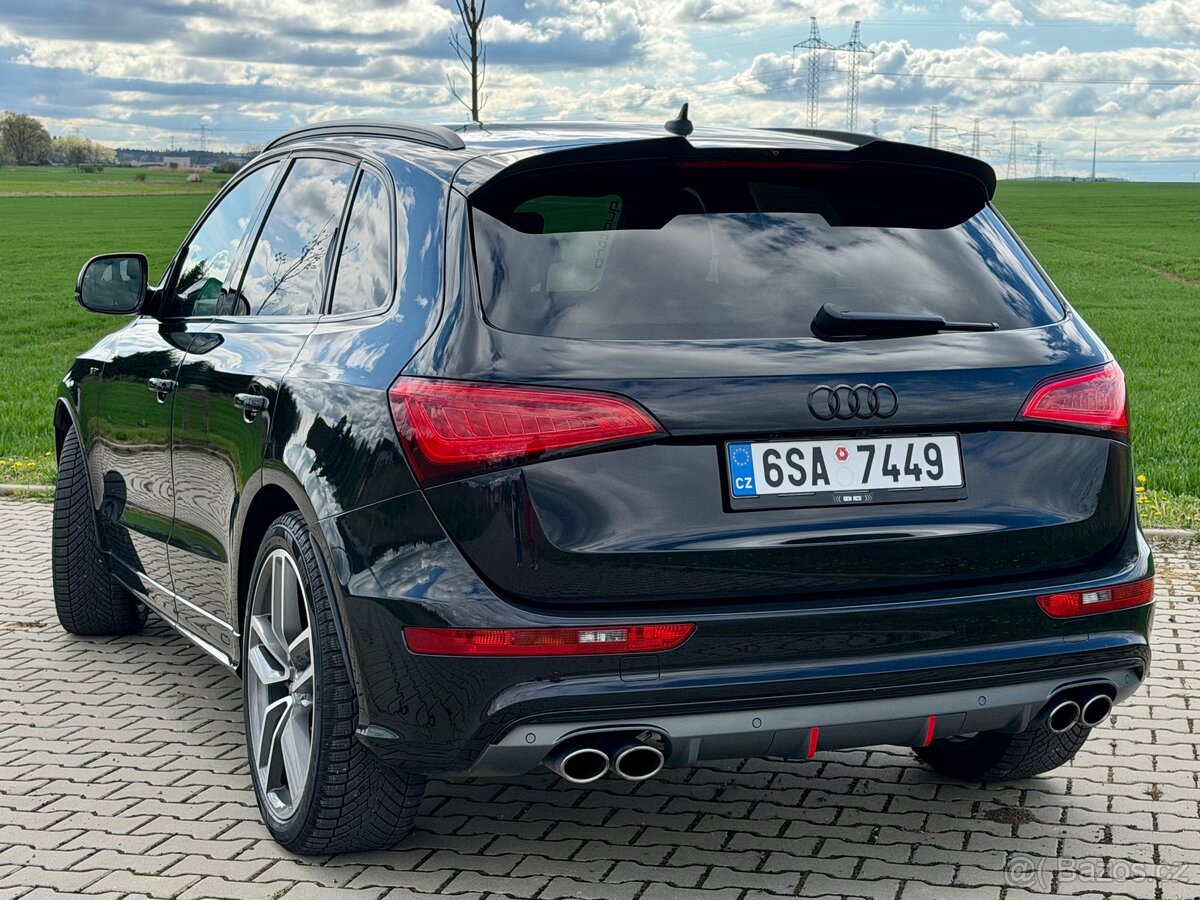 SQ5 Black edition - 6