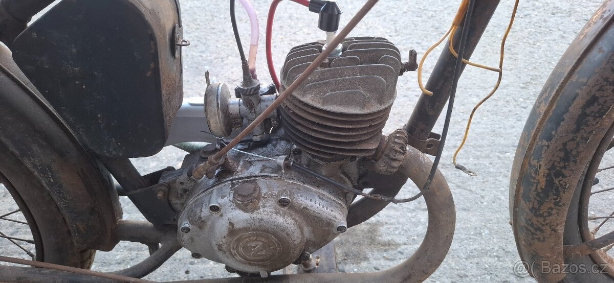 ČZ 125 A - 6