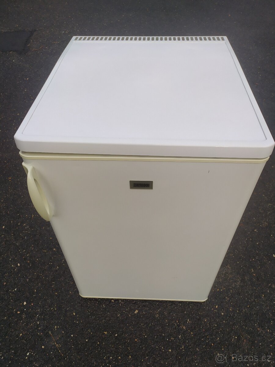 Lednice 85 cms mrazákem v dobrém stavu - 6