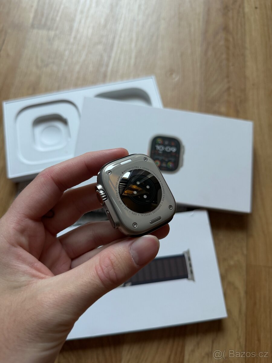 Apple Watch Ultra 2 49mm Cellular + GPS - 6