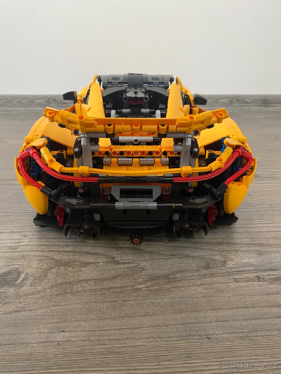 LEGO McLaren P1 - 6