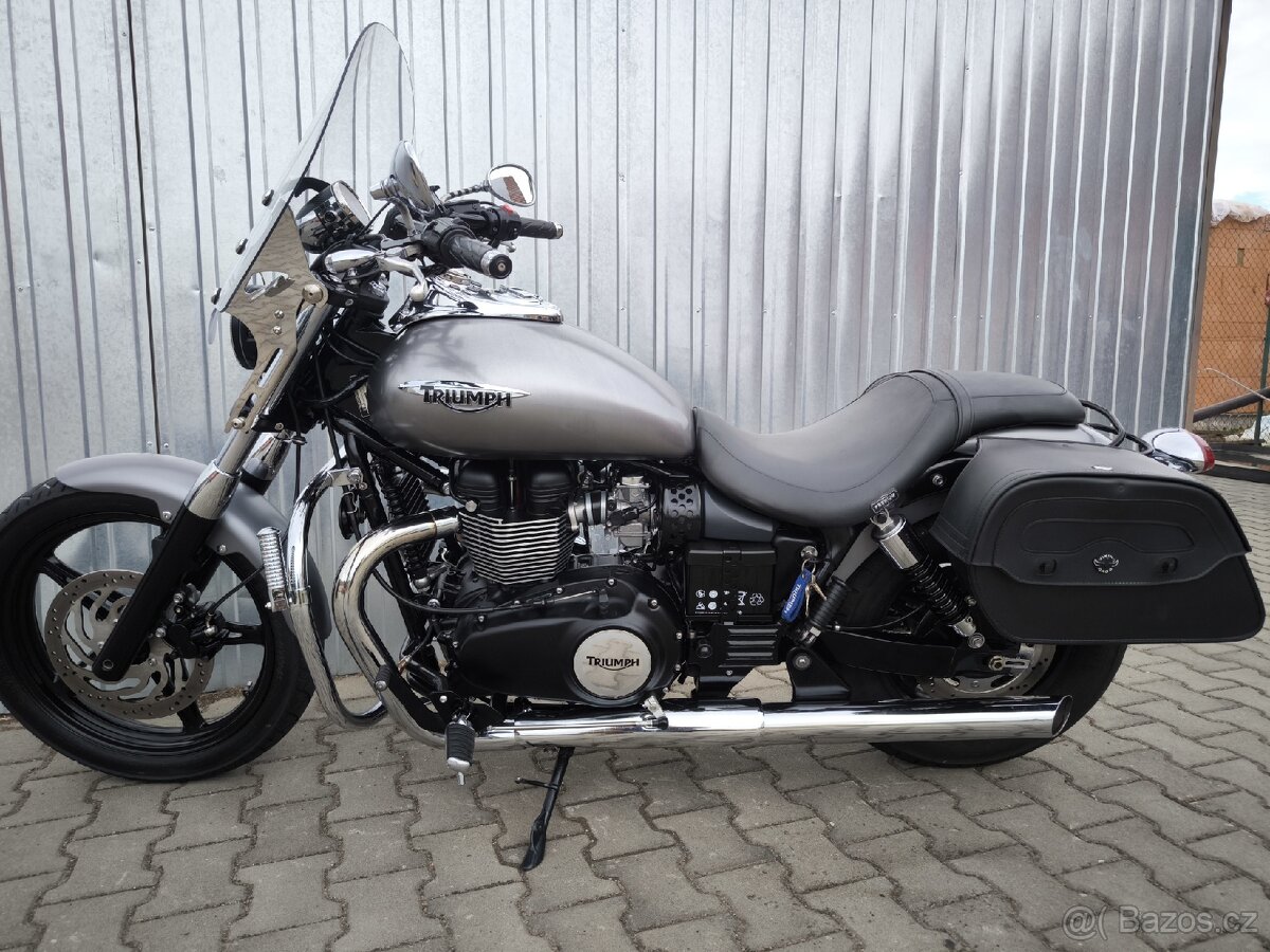 Triumph Speedmaster 900 - 6