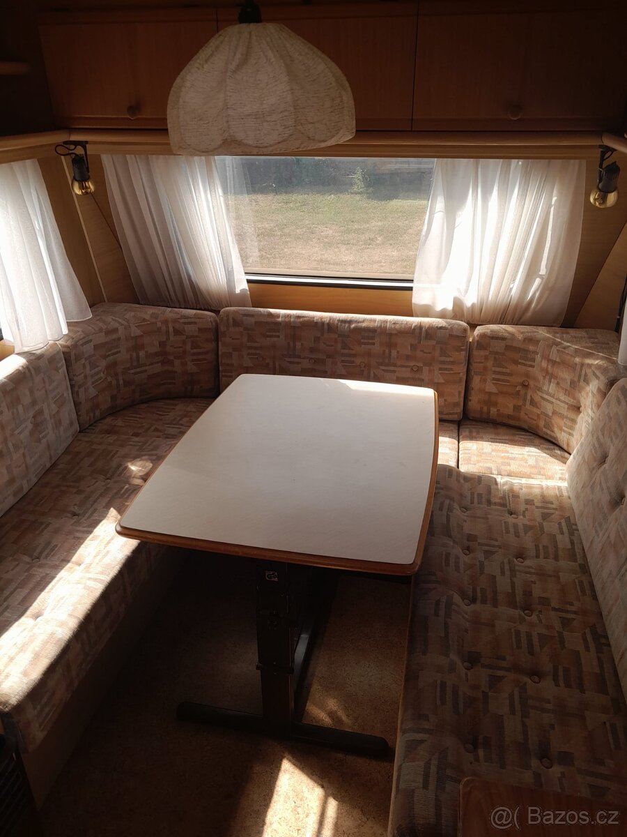 Dethleffs camper karavan - 6