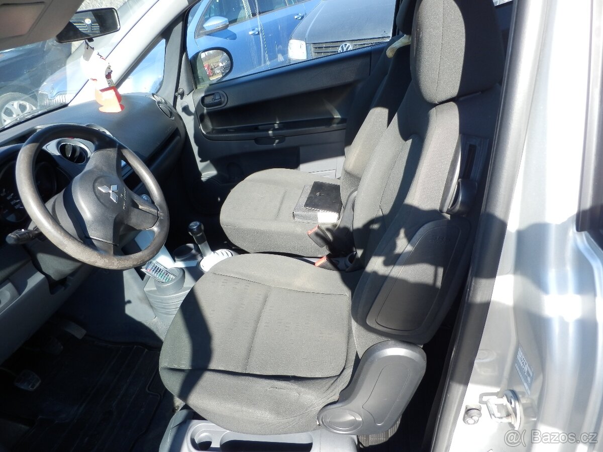 Mitsubishi Colt, 1,3i, 2006, CZ TP - 6