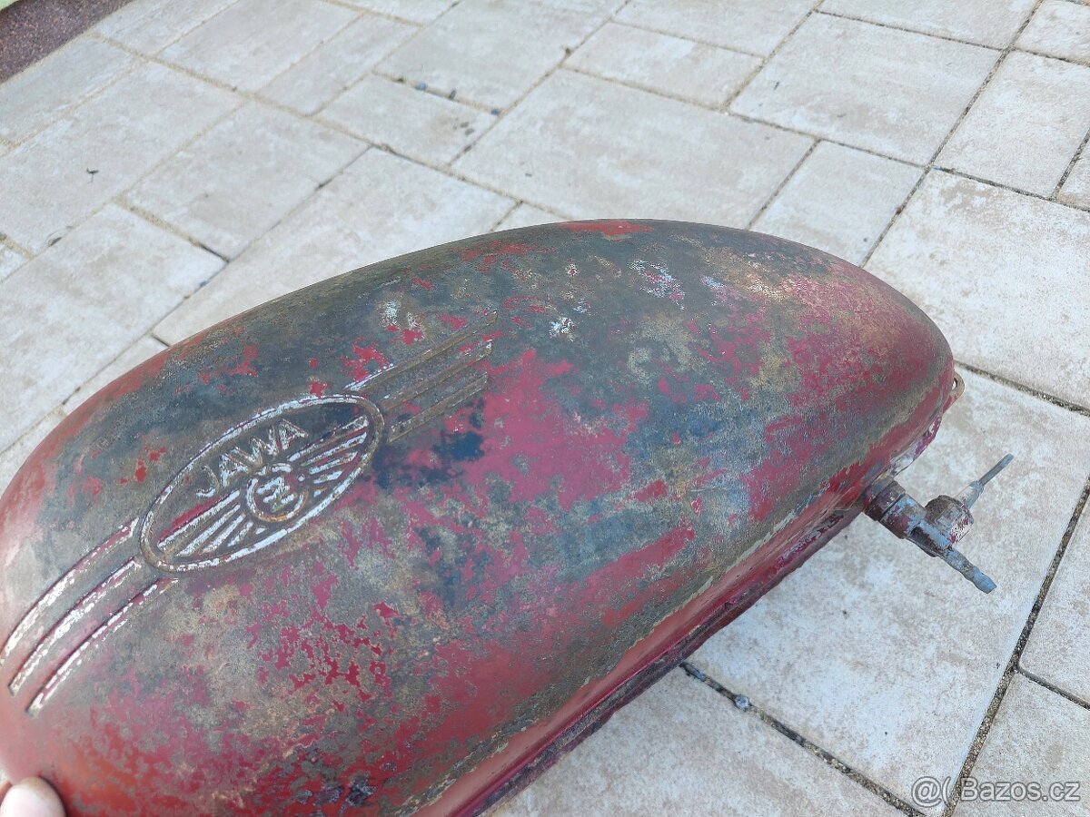 Jawa CZ 175 kyvacka - nadrz - 6