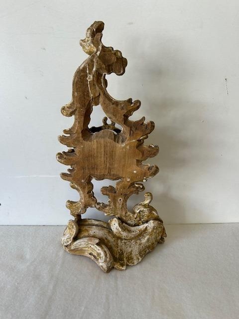 Barokní dřevěný stojánek na kapesní hodinky - originál - 6