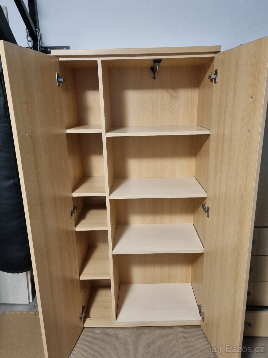 Prodám kancelářský nábytek - 6